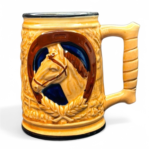 VINTAGE PATMAR CERAMIC MUG WITH HORSE & BARN MADE IN JAPAN horseshoe farmhouse - Picture 1 of 3